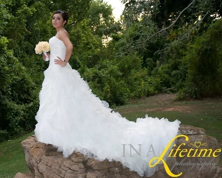 Oyster Creek Park,sugarland,texas,houston wedding photographer,Nathan Simmons,bridal photography,hispanic Bride,hispanic bridal session,unique wedding dress