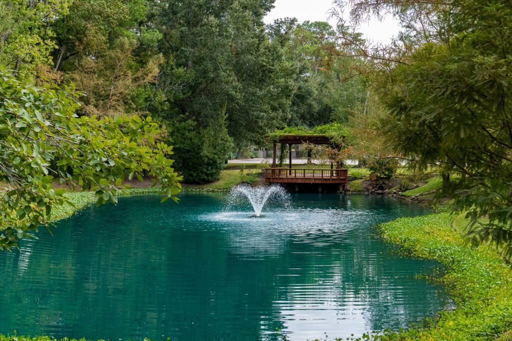 Pond, fountain, and gazebo at The Springs Cypress wedding venue